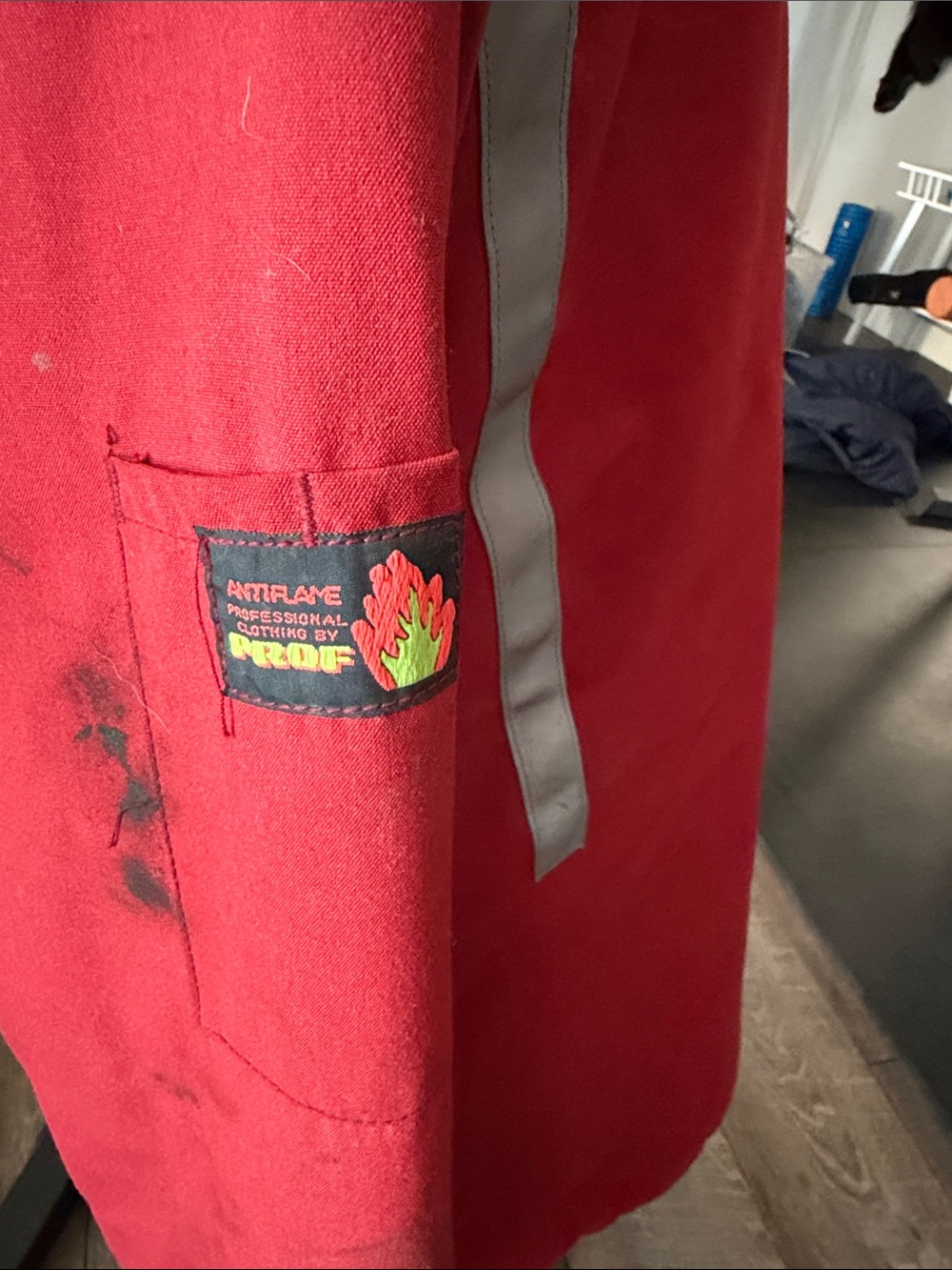 Red High-Visibility Performance Work Jacket - Picture 3 of 5